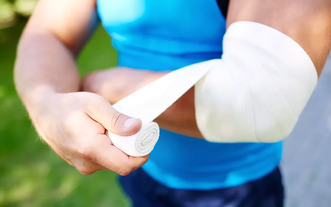 Is mijn elleboog weer 100% beweeglijk na een breuk en operatie?